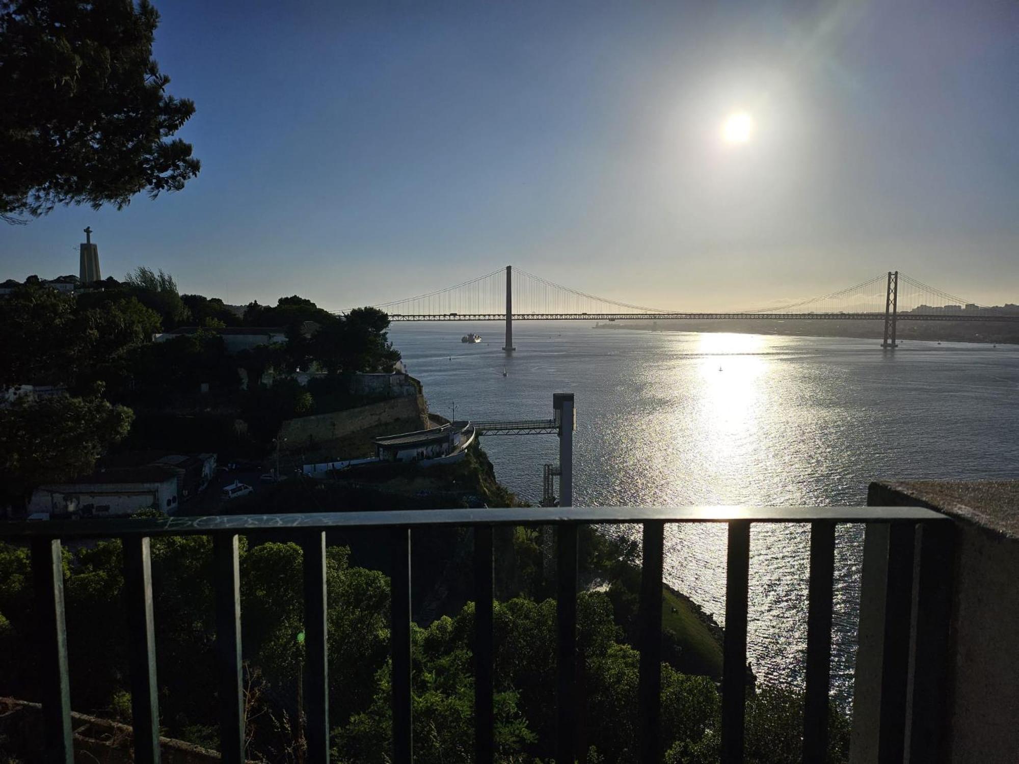 Cantinho Do Tejo Almada Buitenkant foto