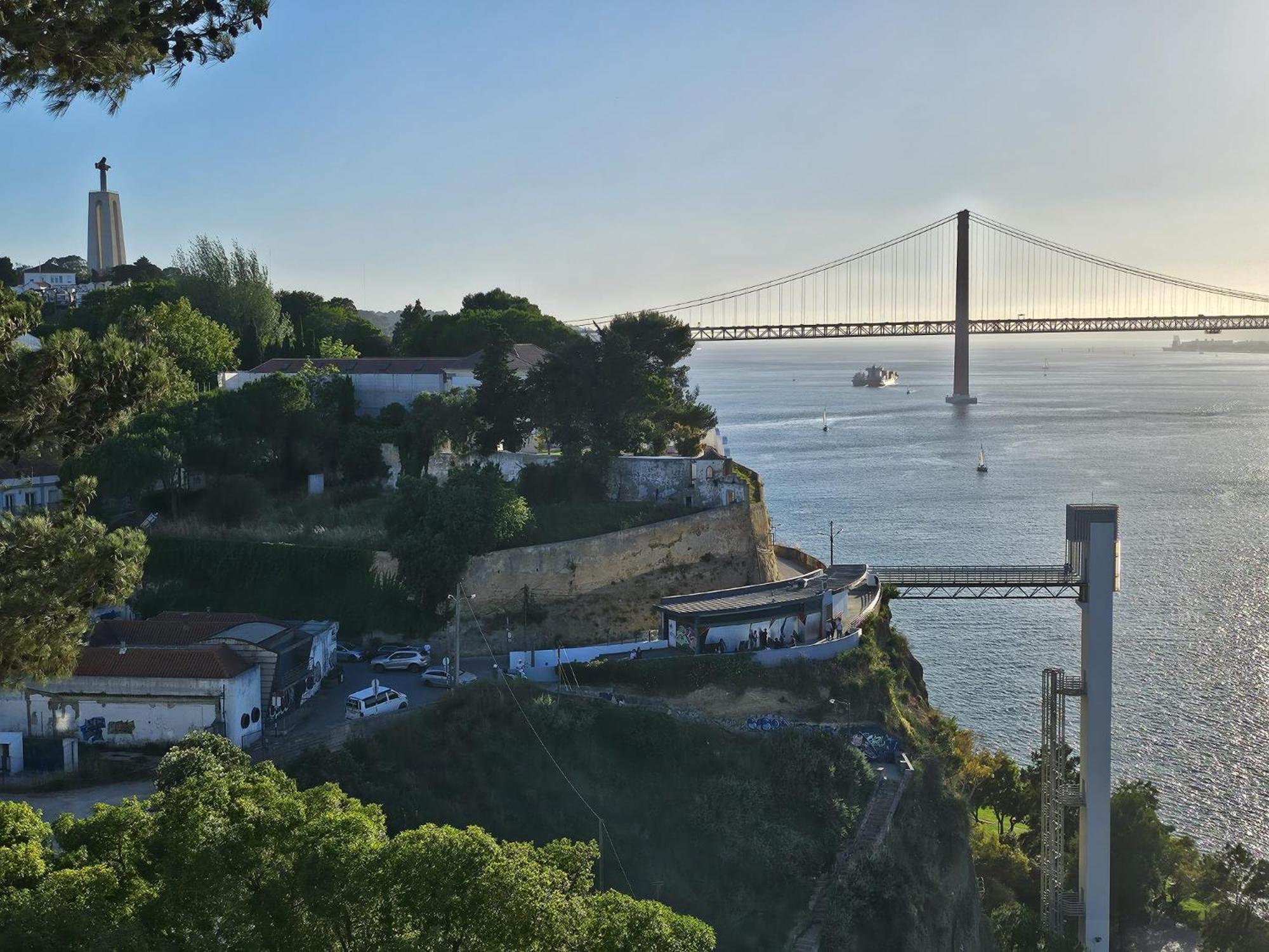 Cantinho Do Tejo Almada Buitenkant foto